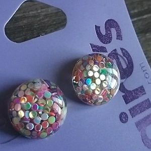 Stud confetti earrings